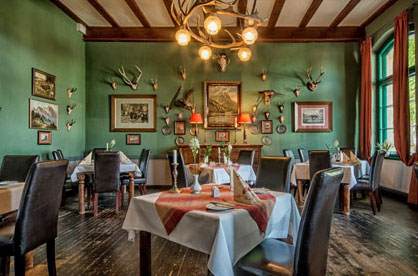 Unser Jägerzimmer im Gasthaus und Hotel in Naumburg Saale Unser Jägerzimmer im Gasthaus und Hotel in Naumburg Saale